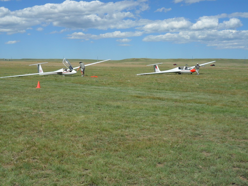CSA Grob G103 and LS-4a ready to winch launch - July 2010
